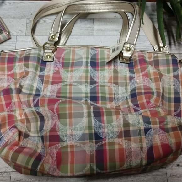 New Coach Poppy ‘Madras’ Plaid Signature C Canvas Tote & Billfold Set WoW!!!! - Picture 5 of 14